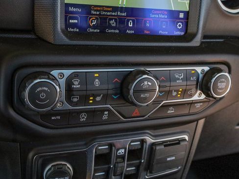 Used 2021 Jeep Gladiator Overland w/ Popular Equipment Package image 22