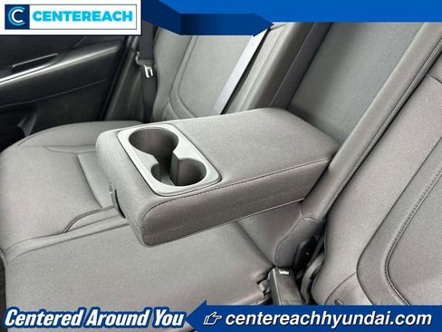Used 2023 Hyundai Tucson SE AWD/4WD image 9