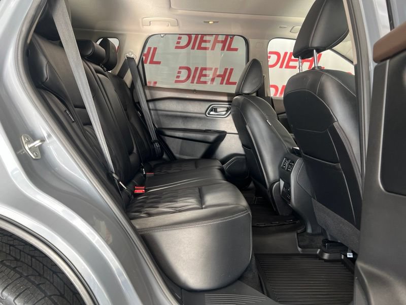 Used 2023 Nissan Rogue Platinum w/ Platinum Premium Package AWD/4WD image 9