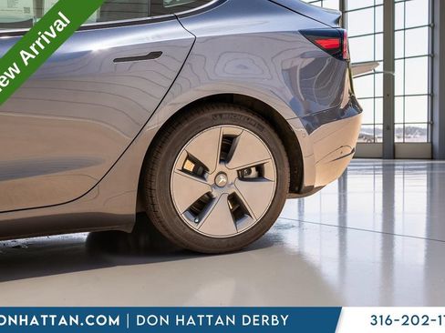 Used 2021 Tesla Model 3 Standard Range Plus RWD image 36