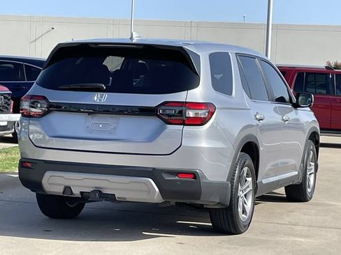 Used 2023 Honda Pilot EX-L image 4
