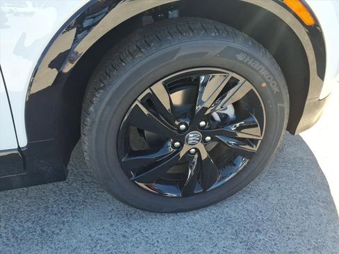 New 2026 Buick Encore GX Sport Touring image 9