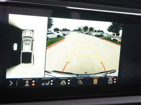 Used 2025 GMC Sierra 1500 AT4 AWD/4WD image 23