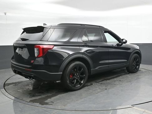 Used 2023 Ford Explorer ST w/ Equipment Group 401A AWD/4WD image 2