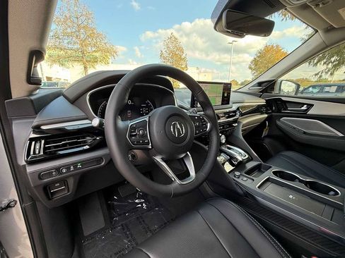 Used 2026 Acura MDX FWD w/ Technology Package image 2