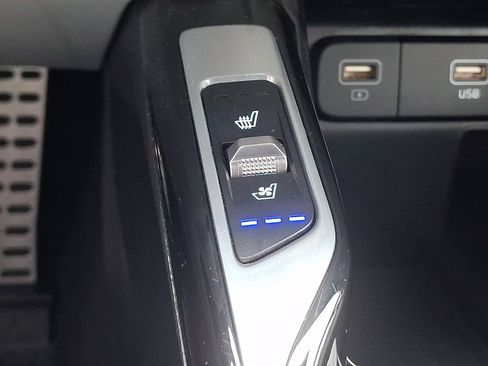Certified 2023 Kia Sorento SX Prestige AWD/4WD image 24