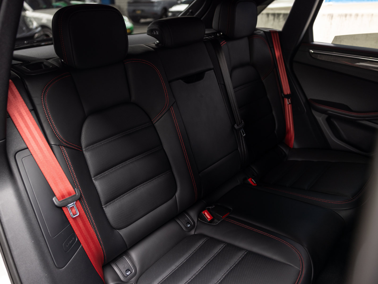 Certified 2026 Porsche Macan GTS AWD/4WD image 16