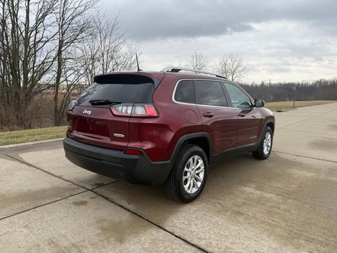 Used 2019 Jeep Cherokee Latitude w/ Popular Appearance Group image 3