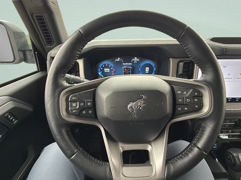 Certified 2025 Ford Bronco Outer Banks AWD/4WD image 29