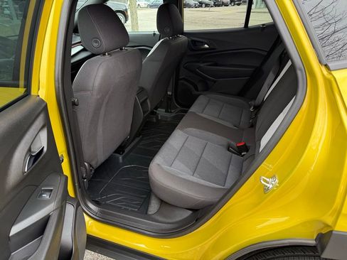 Used 2024 Chevrolet Trax RS w/ Driver Confidence Package image 6