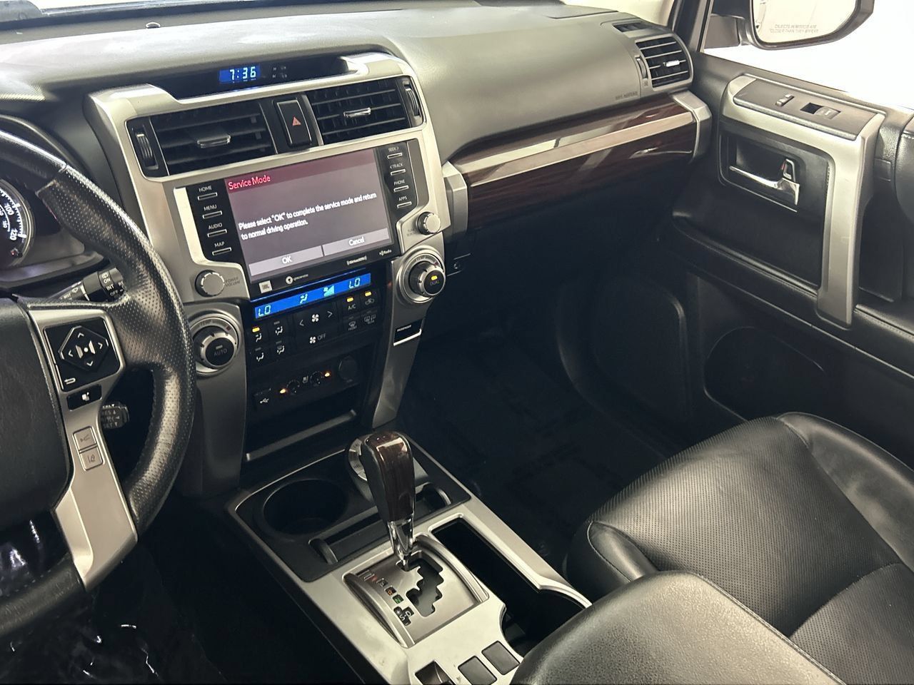 Used 2024 Toyota 4Runner Limited AWD/4WD image 23