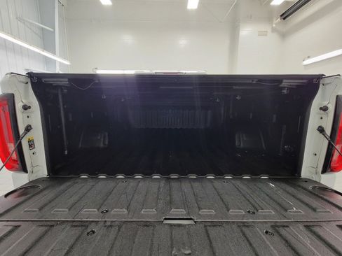Used 2020 GMC Sierra 1500 AT4 w/ AT4 Premium Package AWD/4WD image 16