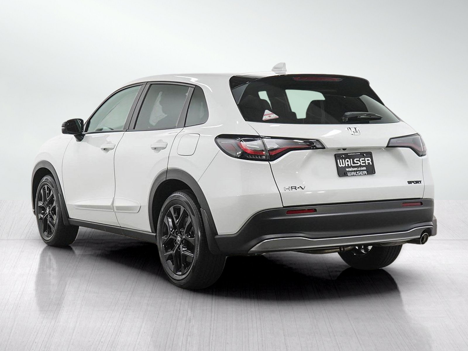 Used 2024 Honda HR-V Sport image 3