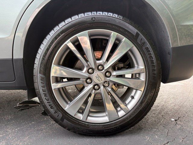 Certified 2024 Cadillac XT5 Premium Luxury w/ LPO, Floor Liner Package AWD/4WD image 14
