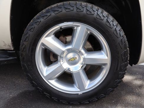 Used 2013 Chevrolet Tahoe LTZ image 45