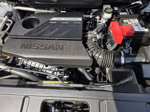 Used 2023 Nissan Rogue SV FWD image 31