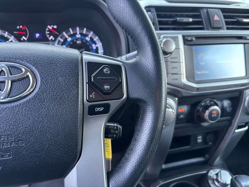 Used 2017 Toyota 4Runner image 19