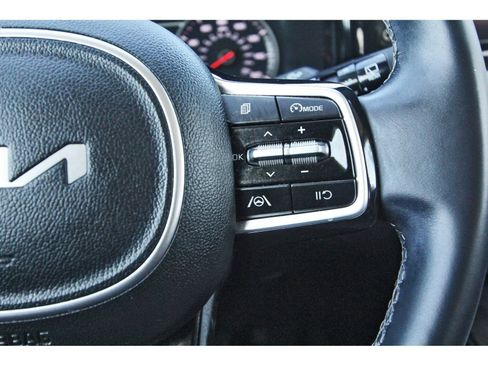 Used 2022 Kia Sorento S w/ Panoramic Sunroof Package image 19
