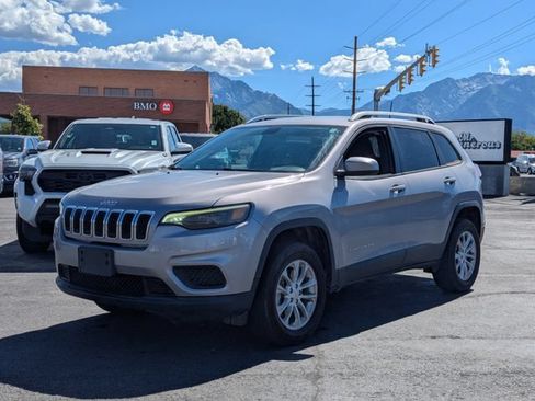 Used 2020 Jeep Cherokee Latitude AWD/4WD image 8