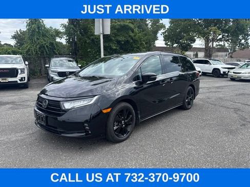 Used 2024 Honda Odyssey Sport image 1