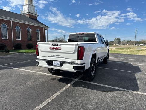 Used 2025 GMC Sierra 2500 Denali w/ Denali Reserve Package image 7