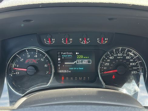 Used 2014 Ford F150 FX4 w/ Equipment Group 402A Luxury AWD/4WD image 18