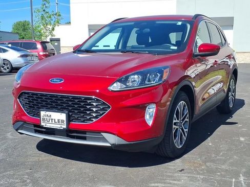 Used 2020 Ford Escape SEL FWD image 2