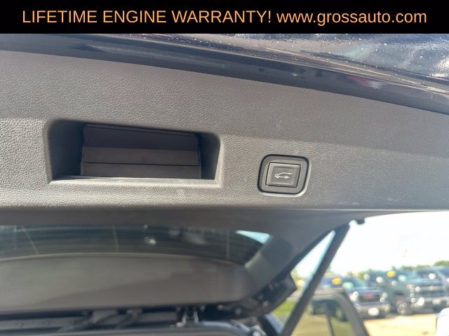 Used 2025 GMC Acadia Denali w/ LPO, Floor Liner Package AWD/4WD image 35