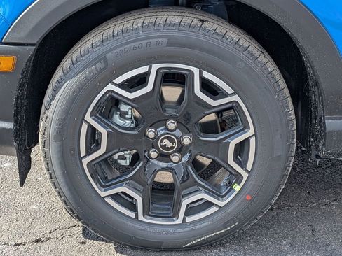 New 2026 Ford Bronco Sport Outer Banks w/ Outer Banks Tech Package+ AWD/4WD image 15
