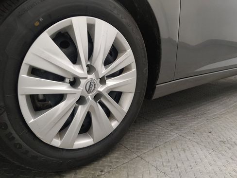 Used 2025 Nissan Sentra S image 31