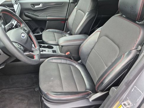 Used 2024 Ford Escape ST-Line w/ Tech Pack #1 AWD/4WD image 16
