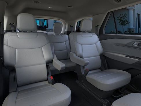 New 2026 Ford Explorer Active w/ Active Comfort Package image 11