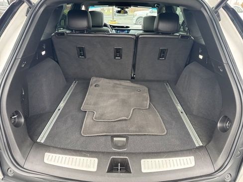 Used 2022 Cadillac XT5 Premium Luxury image 32