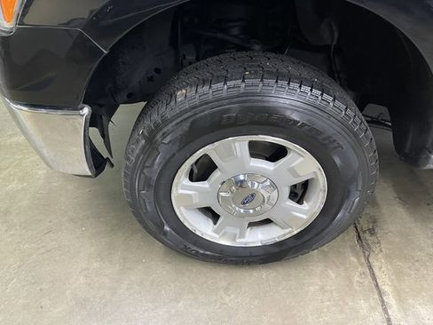 Used 2013 Ford F150 XLT w/ Mid Equipment Group image 12