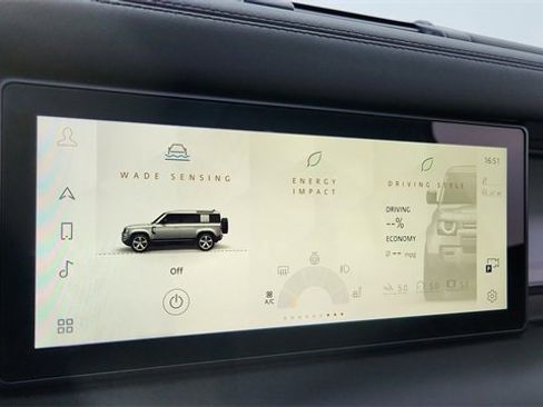 Used 2024 Land Rover Defender 110 S image 47