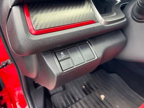 Used 2017 Honda Civic Type R image 18