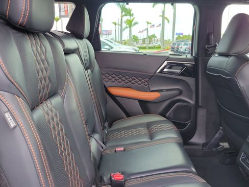 Used 2022 Mitsubishi Outlander SEL FWD image 15