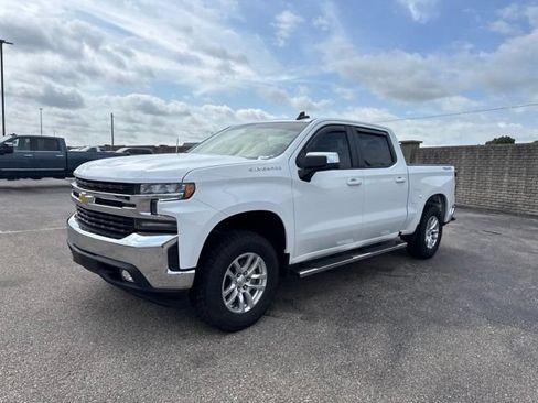 Used 2021 Chevrolet Silverado 1500 LT AWD/4WD image 3