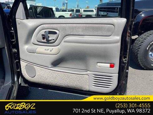 Used 1999 Chevrolet Tahoe 4WD 2-Door w/ Preferred Equipment Group image 36