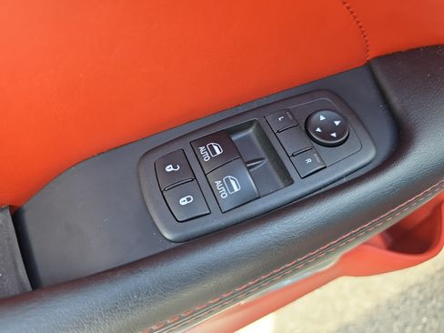 Used 2018 Dodge Challenger R/T Scat Pack RWD image 16