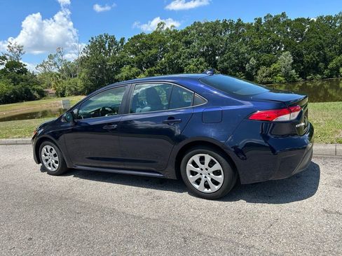 Used 2023 Toyota Corolla LE FWD image 4