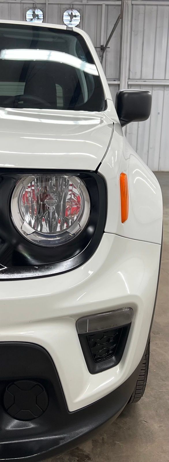Used 2023 Jeep Renegade Latitude AWD/4WD image 9