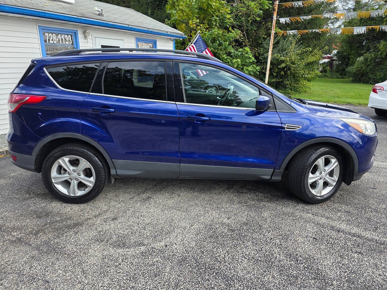 Used 2016 Ford Escape SE w/ SE Leather Comfort Package FWD image 9