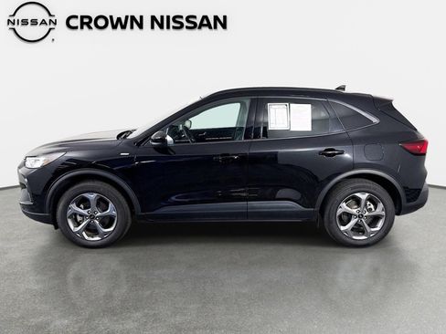 Used 2025 Ford Escape ST-Line Select AWD/4WD image 9