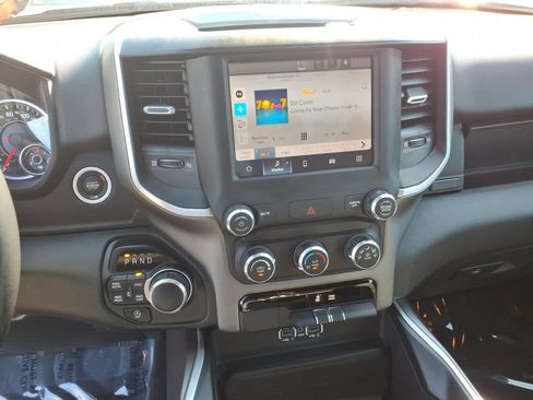 Used 2022 RAM 1500 Big Horn AWD/4WD image 12