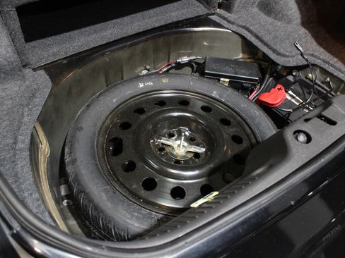 Used 2002 Ford Thunderbird Deluxe image 53