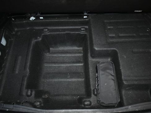 Used 2018 Mercedes-Benz C 300 4MATIC Sedan w/ Premium Package image 43