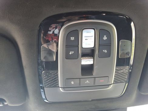 Used 2020 Hyundai Palisade Limited AWD/4WD image 19