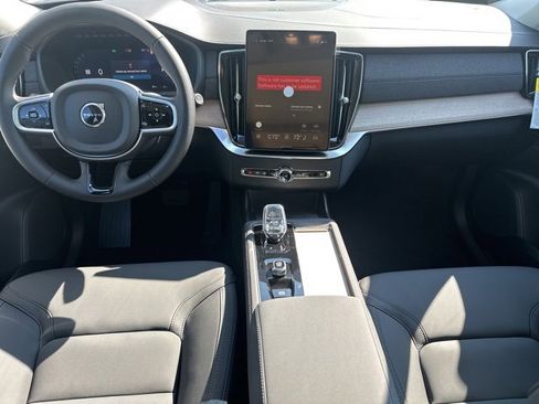 New 2026 Volvo XC90 B6 Plus w/ Protection Package Premier image 11