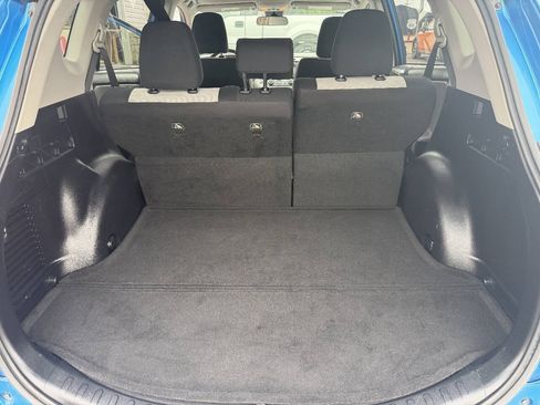 Used 2018 Toyota RAV4 XLE FWD image 15